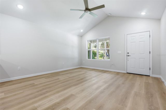 925 NE 19TH STREET, Gainesville, FL 32641