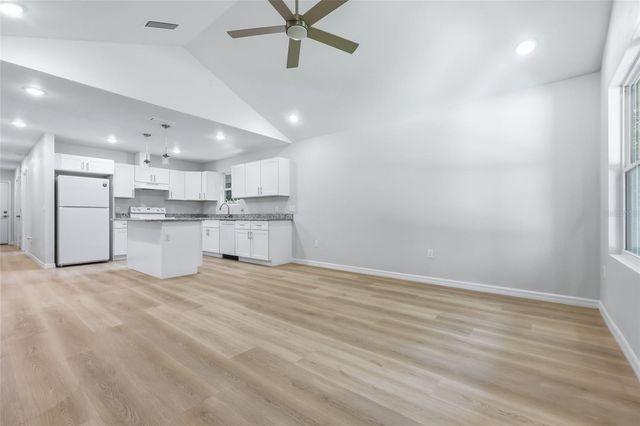925 NE 19TH STREET, Gainesville, FL 32641