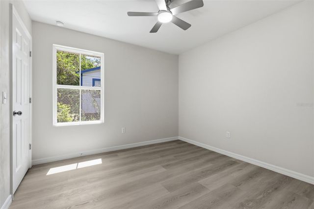 925 NE 19TH STREET, Gainesville, FL 32641