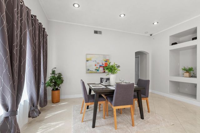 6616 Eskridge Way, Elk Grove, CA 95758