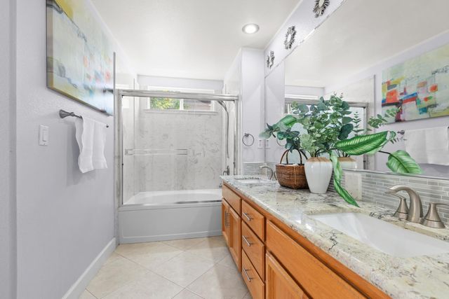 6616 Eskridge Way, Elk Grove, CA 95758