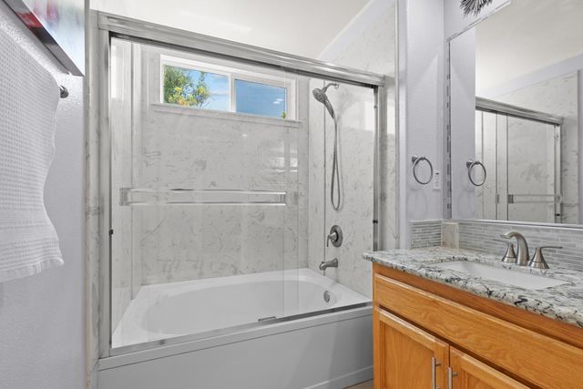 6616 Eskridge Way, Elk Grove, CA 95758