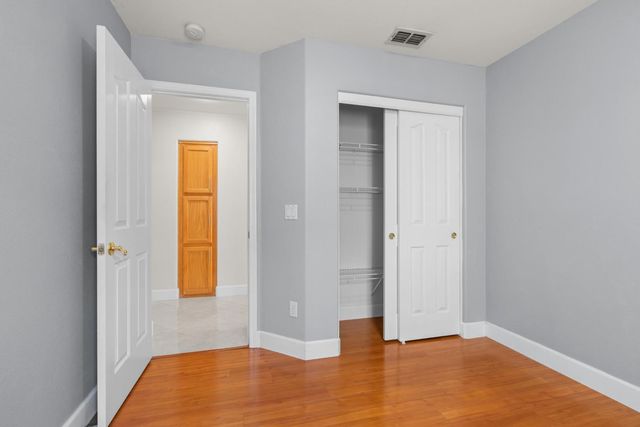 6616 Eskridge Way, Elk Grove, CA 95758