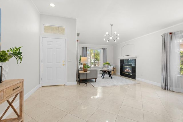 6616 Eskridge Way, Elk Grove, CA 95758