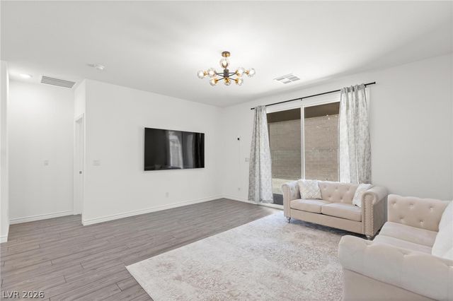 2828 Gaffer Film Street, Las Vegas, NV 89156
