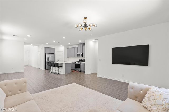 2828 Gaffer Film Street, Las Vegas, NV 89156