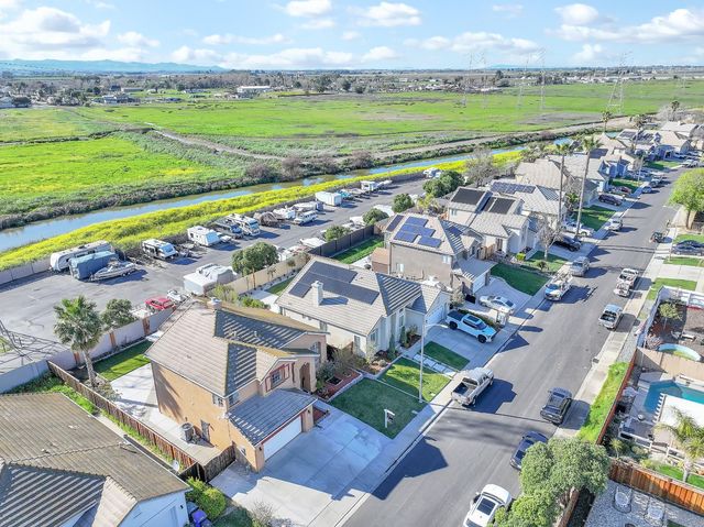 2236 NE Newport Ct, Discovery Bay, CA 94505