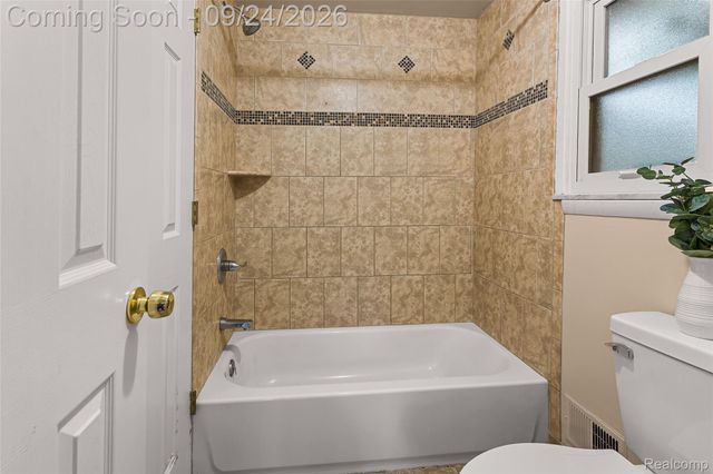 5055 Tyler Drive, Troy, MI 48085