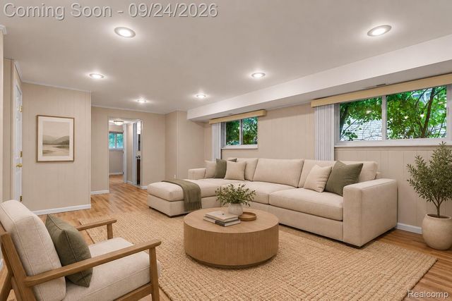 5055 Tyler Drive, Troy, MI 48085