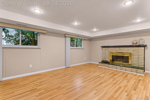 5055 Tyler Drive, Troy, MI 48085