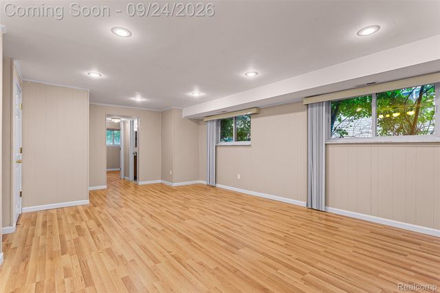5055 Tyler Drive, Troy, MI 48085