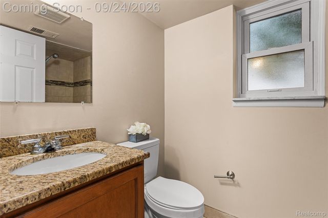5055 Tyler Drive, Troy, MI 48085