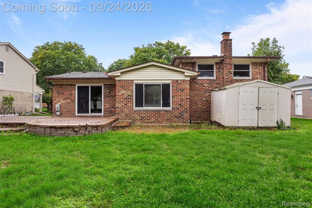 5055 Tyler Drive, Troy, MI 48085