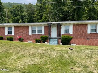 1919 East 6th Ave. E. Avenue, Big Stone Gap, VA 24219
