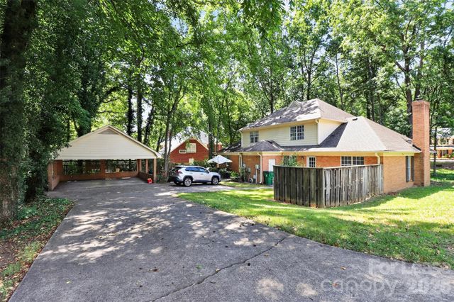 101 Cabell Way, Charlotte, NC 28211