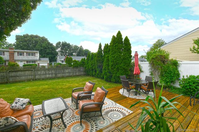 1238 Garden Place, Wantagh, NY 11793