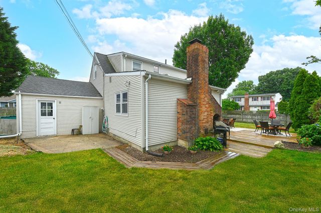 1238 Garden Place, Wantagh, NY 11793
