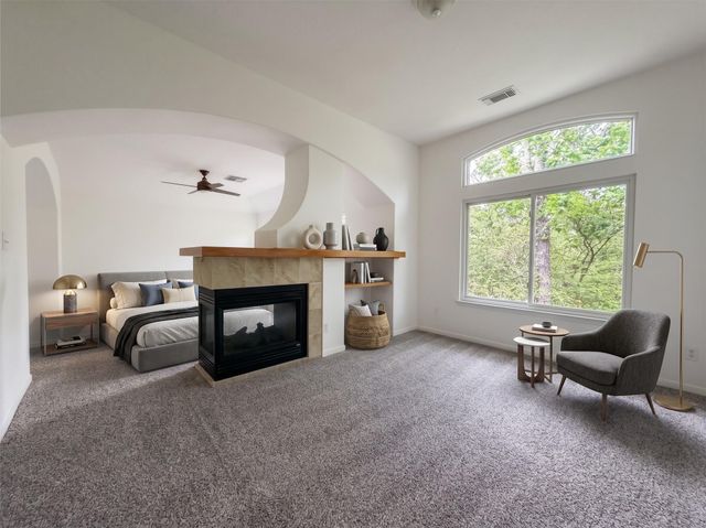 94 S Longsford Circle, The Woodlands, TX 77382