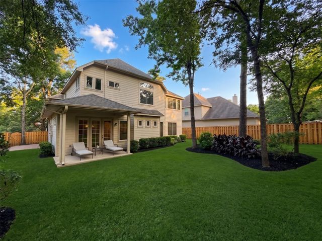 94 S Longsford Circle, The Woodlands, TX 77382