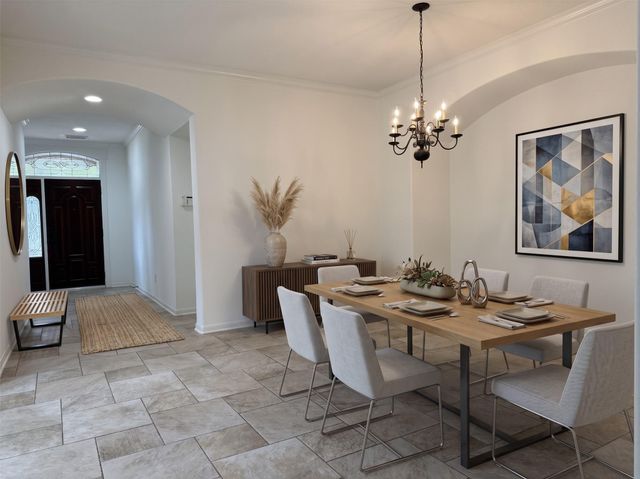 94 S Longsford Circle, The Woodlands, TX 77382