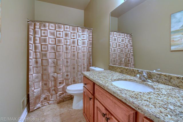 13691 BASSWOOD Circle, Van Buren Twp, MI 48111