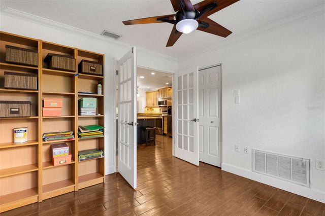 4324 EASTWOOD DRIVE, Sarasota, FL 34232