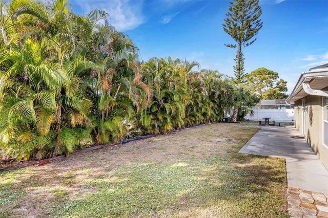 4324 EASTWOOD DRIVE, Sarasota, FL 34232