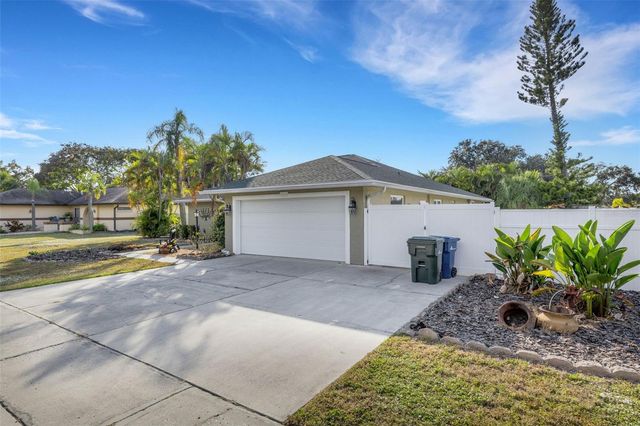 4324 EASTWOOD DRIVE, Sarasota, FL 34232
