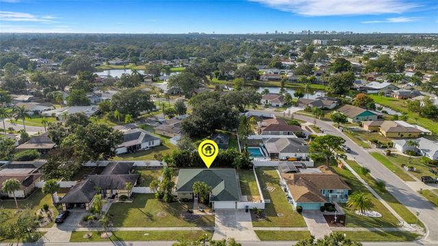 4324 EASTWOOD DRIVE, Sarasota, FL 34232