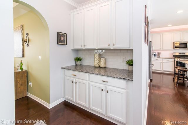 464 Overlook Drive, Oxford Charter Township, MI 48371