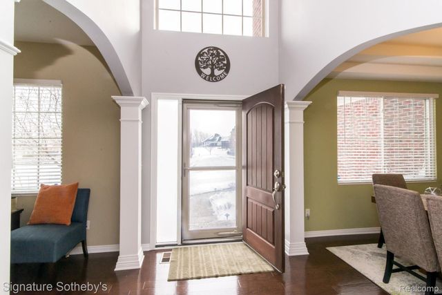 464 Overlook Drive, Oxford Charter Township, MI 48371