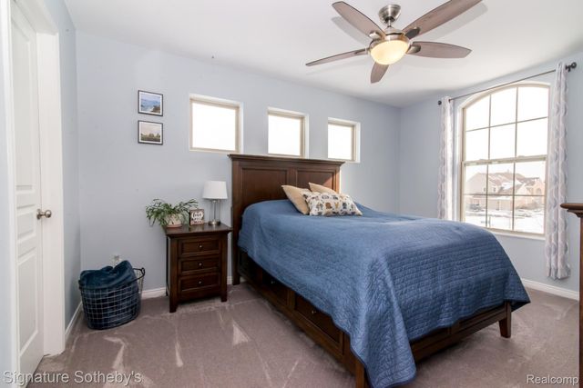 464 Overlook Drive, Oxford Charter Township, MI 48371