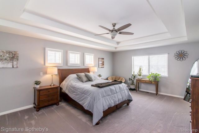 464 Overlook Drive, Oxford Charter Township, MI 48371