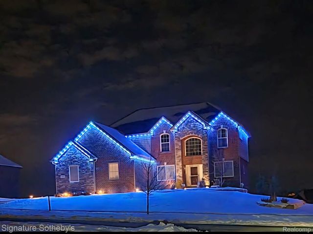 464 Overlook Drive, Oxford Charter Township, MI 48371