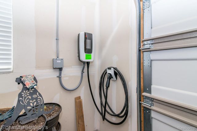 464 Overlook Drive, Oxford Charter Township, MI 48371