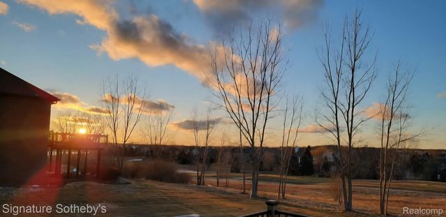 464 Overlook Drive, Oxford Charter Township, MI 48371