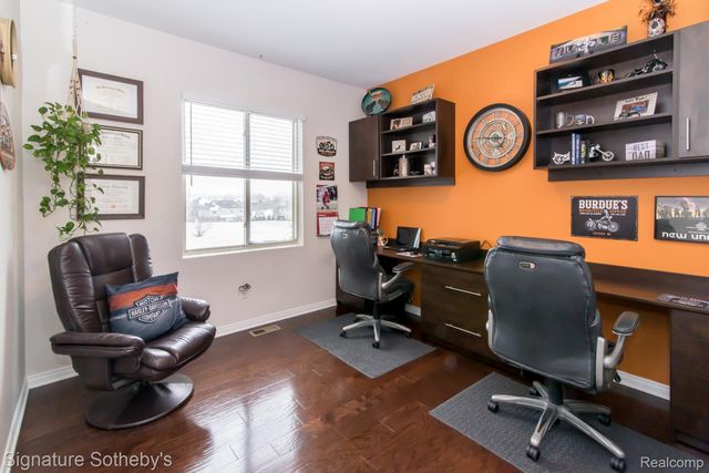 464 Overlook Drive, Oxford Charter Township, MI 48371