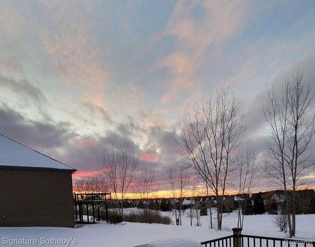 464 Overlook Drive, Oxford Charter Township, MI 48371