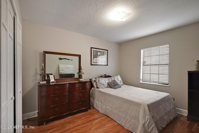 1834 BUCCANEER Circle E, Jacksonville, FL 32225