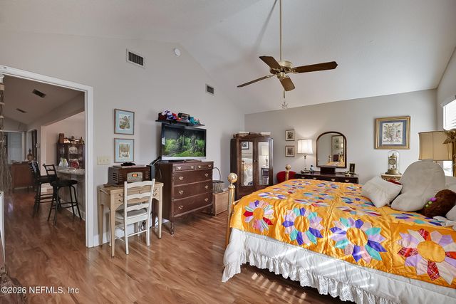 1834 BUCCANEER Circle E, Jacksonville, FL 32225