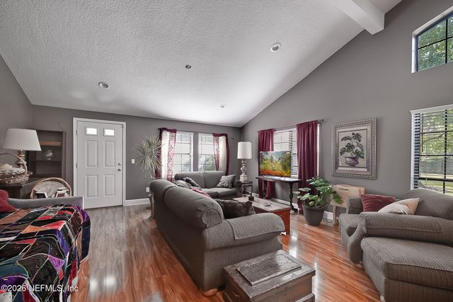 1834 BUCCANEER Circle E, Jacksonville, FL 32225