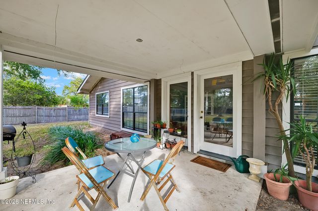 1834 BUCCANEER Circle E, Jacksonville, FL 32225