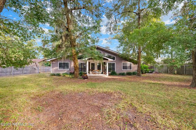 1834 BUCCANEER Circle E, Jacksonville, FL 32225