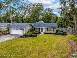 1834 BUCCANEER Circle E, Jacksonville, FL 32225