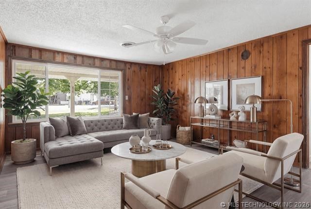 401 E Main Street, Beggs, OK 74421