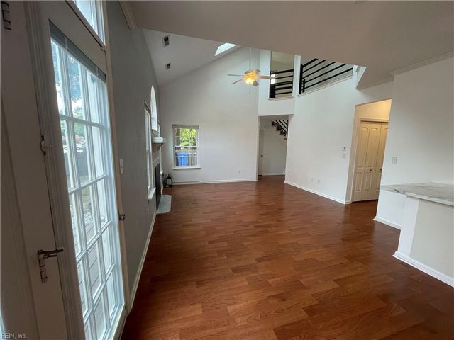 600 Windmill PT, Chesapeake, VA 23322
