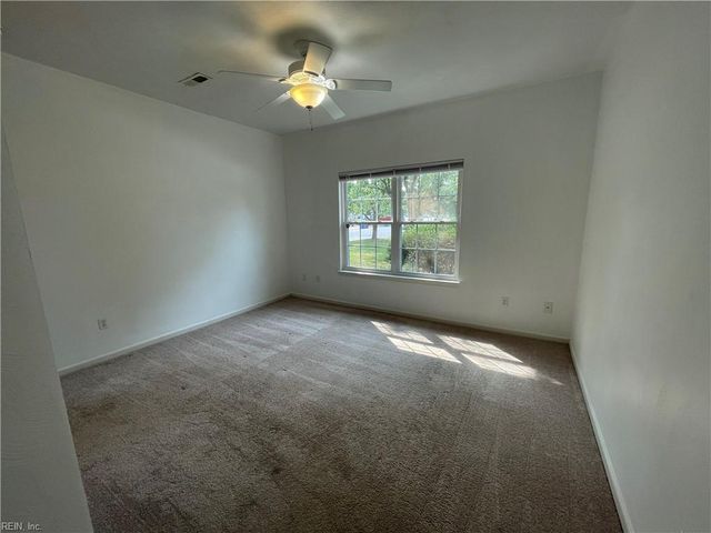 600 Windmill PT, Chesapeake, VA 23322