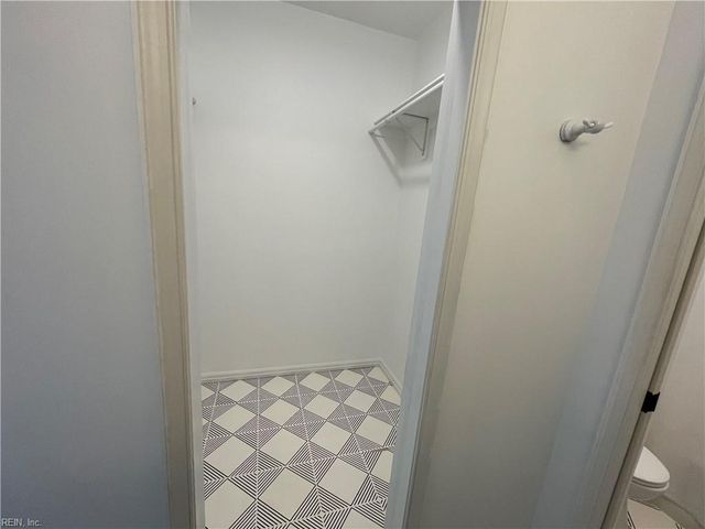 600 Windmill PT, Chesapeake, VA 23322