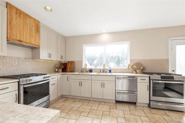 1443 Park Street, Atlantic Beach, NY 11509