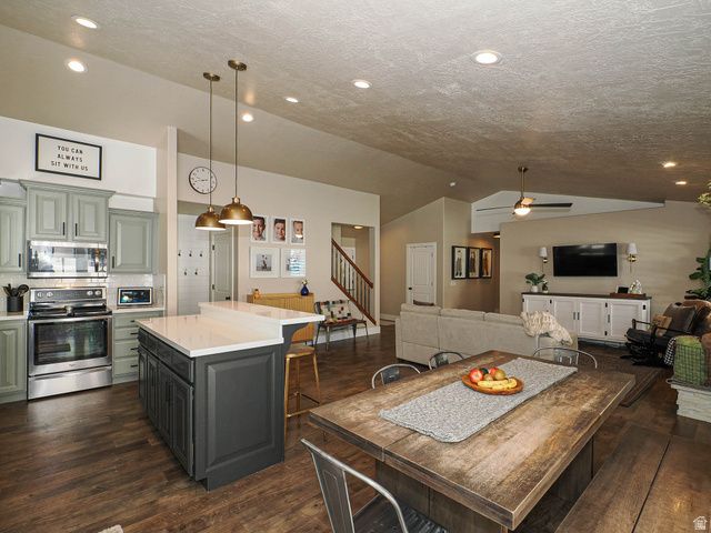 12334 S SACAJEWA ST, Riverton, UT 84096